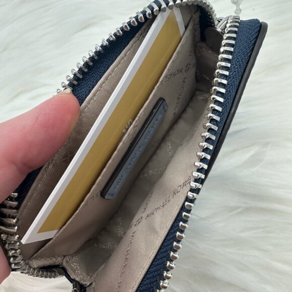 NWT Michael Kors Jet Set Medium Logo Debossed Navy Blue Chain Card Case - Picture 8 of 10